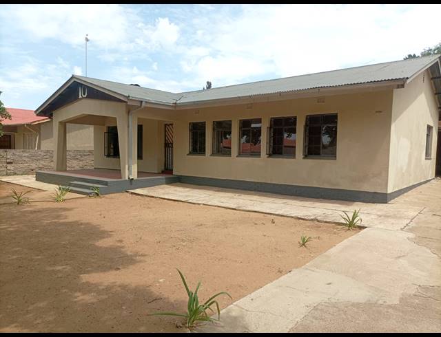 3 BEDROOM HOUSE SOLD IN VANDERBIJLPARK CW 4